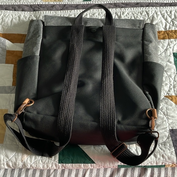 Petunia Pickle Bottom Bag - Picture 4 of 4